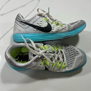 Nike Woman’s Lunar Tempo Running Shoes